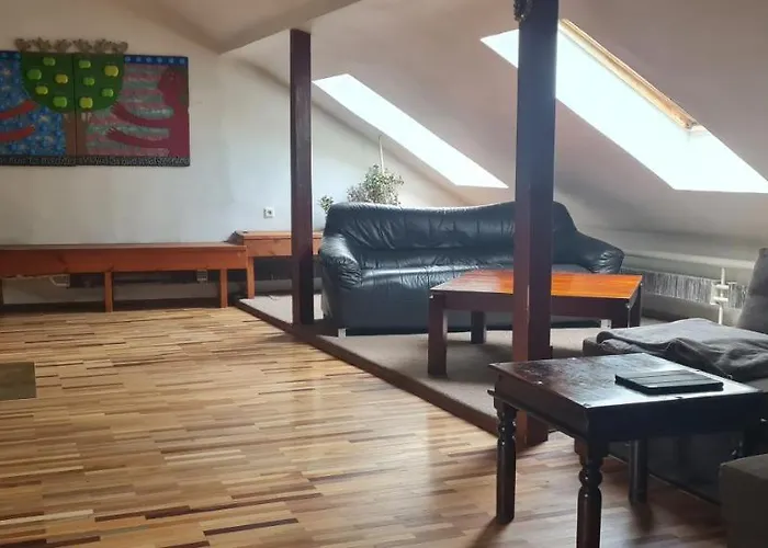 Regina House- Sv. Mikalojaus 13
