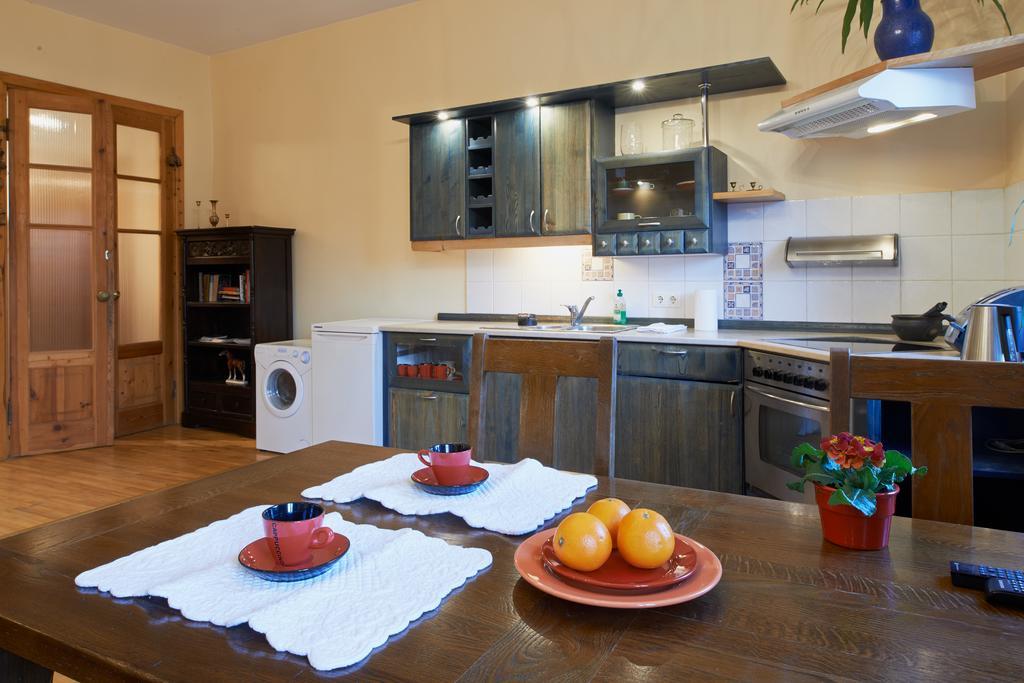 Regina House- Sv. Mikalojaus 13 * Вильнюс