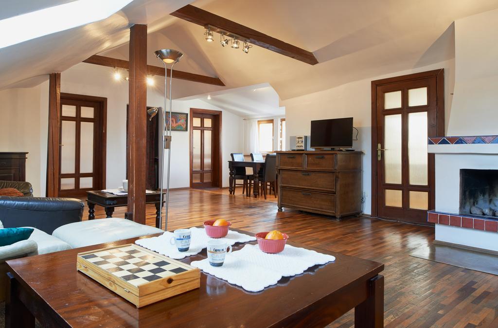 Regina House- Sv. Mikalojaus 13 Апартаменты *